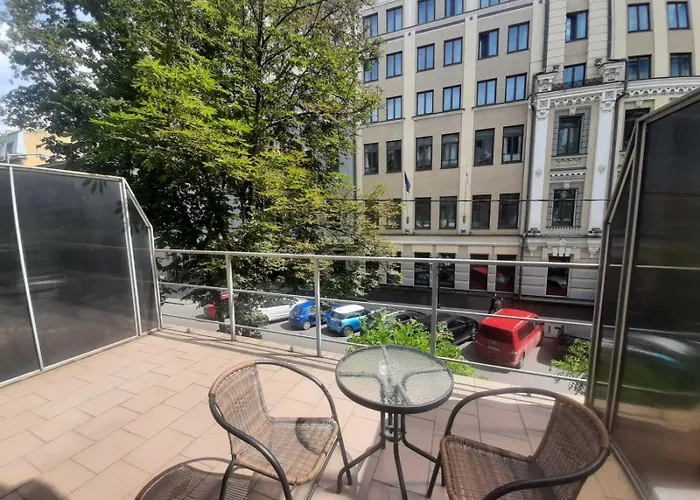 Yaroslaviv Val Apartment